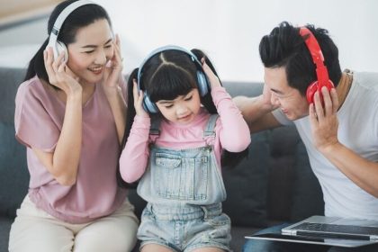 Phương pháp dạy bé qua những bài hát tiếng Anh thiếu nhi tại nhà