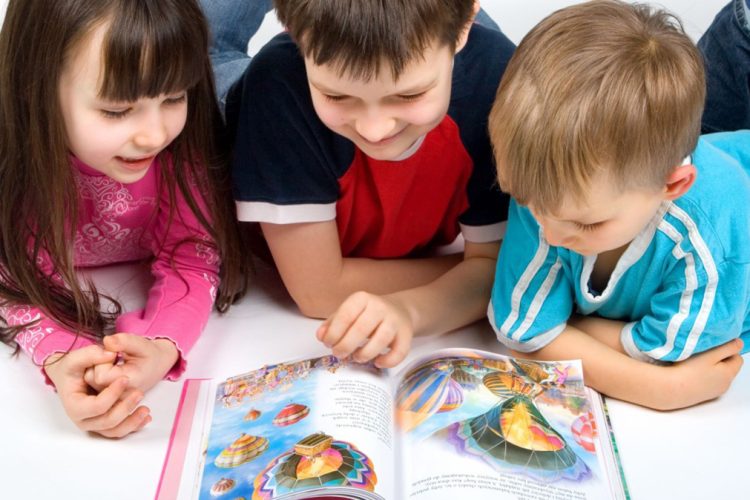 Cách chọn truyện tranh tiếng Anh trẻ em đơn giản qua 5 tiêu chí  