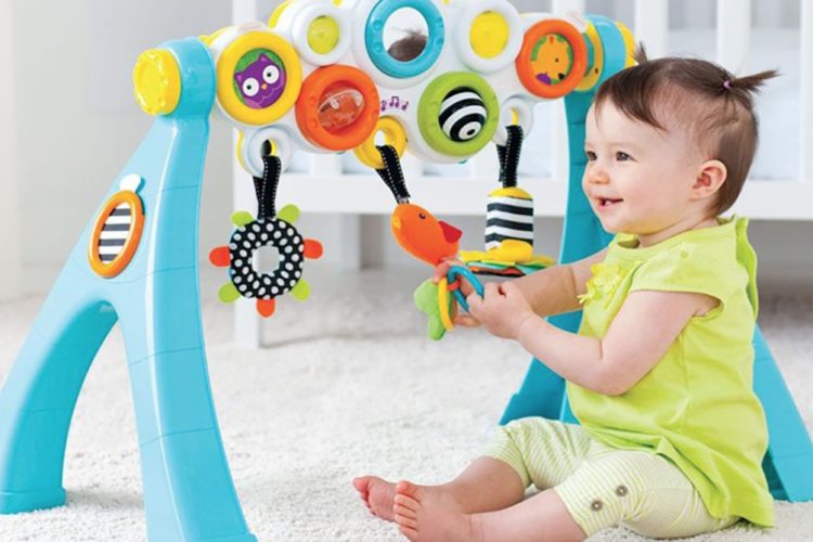 5 Món đồ chơi cho bé 2 tuổi giúp trẻ phát triển trí tuệ, thể chất