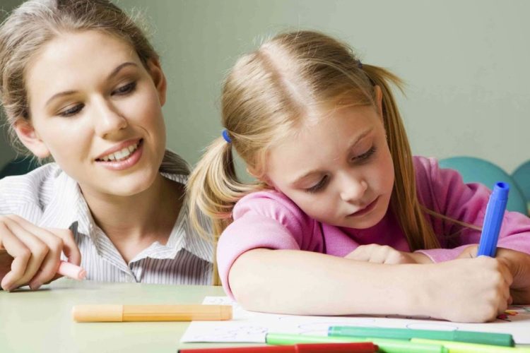 Chuyên gia thông thạo 5 ngôn ngữ tiết lộ bí quyết giúp bé luyện đọc tiếng Anh hiệu quả