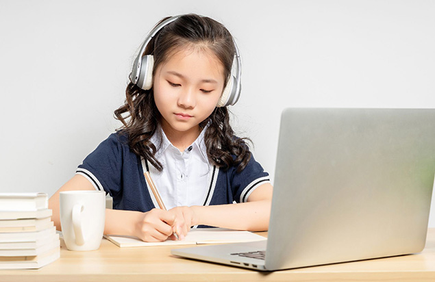 Âm nhạc có tác dụng giúp bé phát triển não bộ