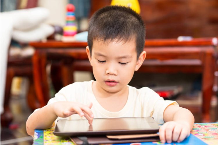 Tại sao ứng dụng học tiếng Anh trực tuyến hiệu quả cho trẻ?