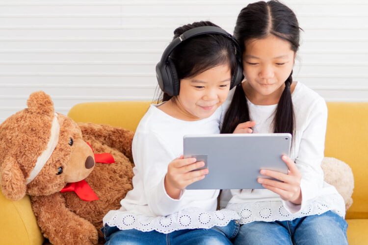 7 phần mềm học tiếng Anh trên điện thoại tốt nhất cho bé 2025